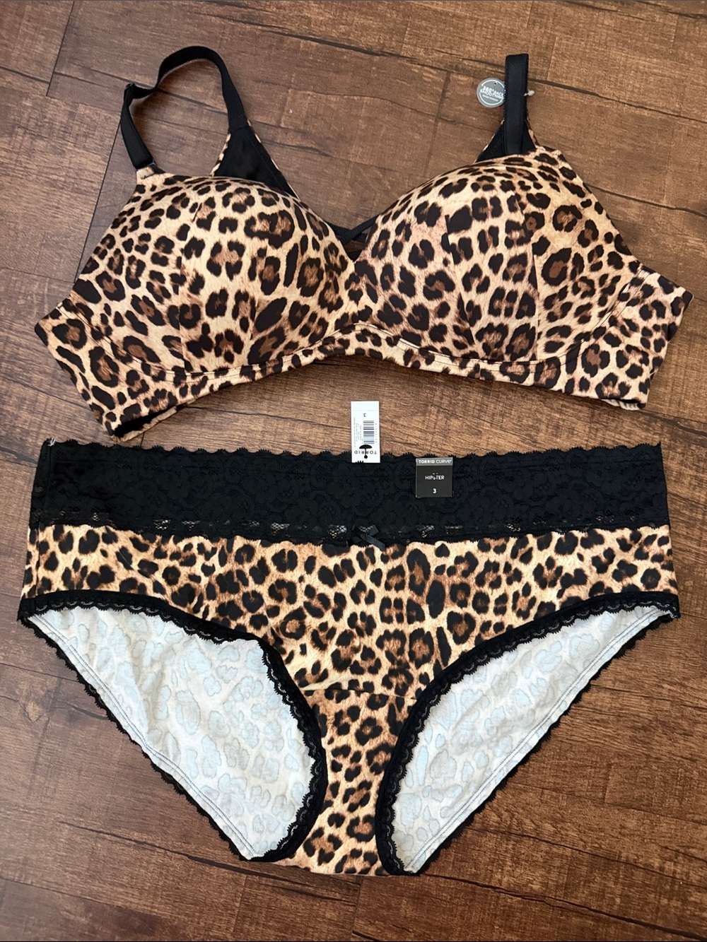 Torrid Curve leopard print bra & panty set